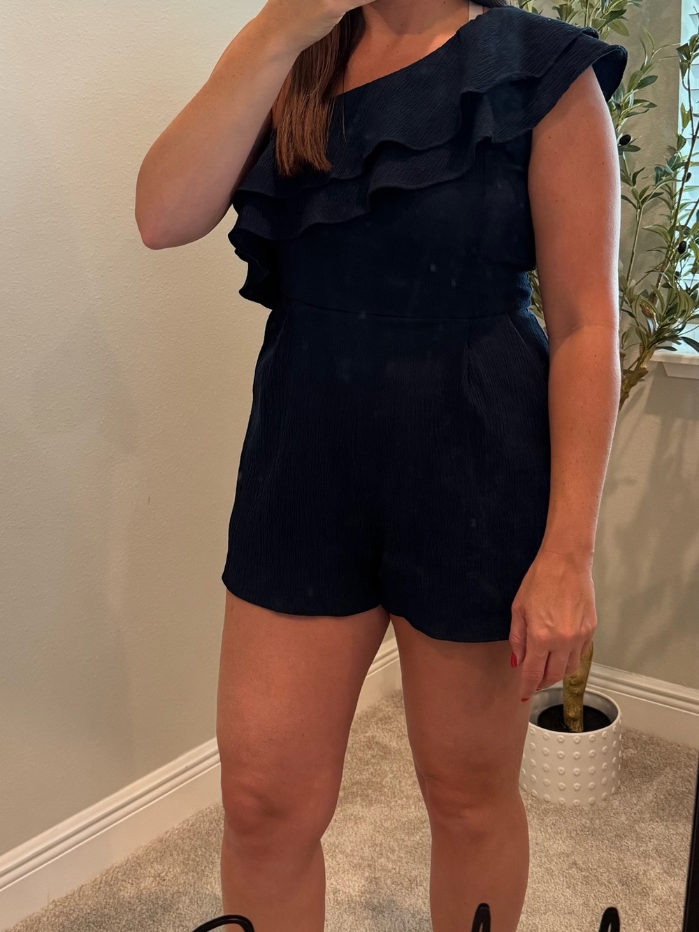 One-Shoulder Ruffle Navy Romper - Picture 2 of 2